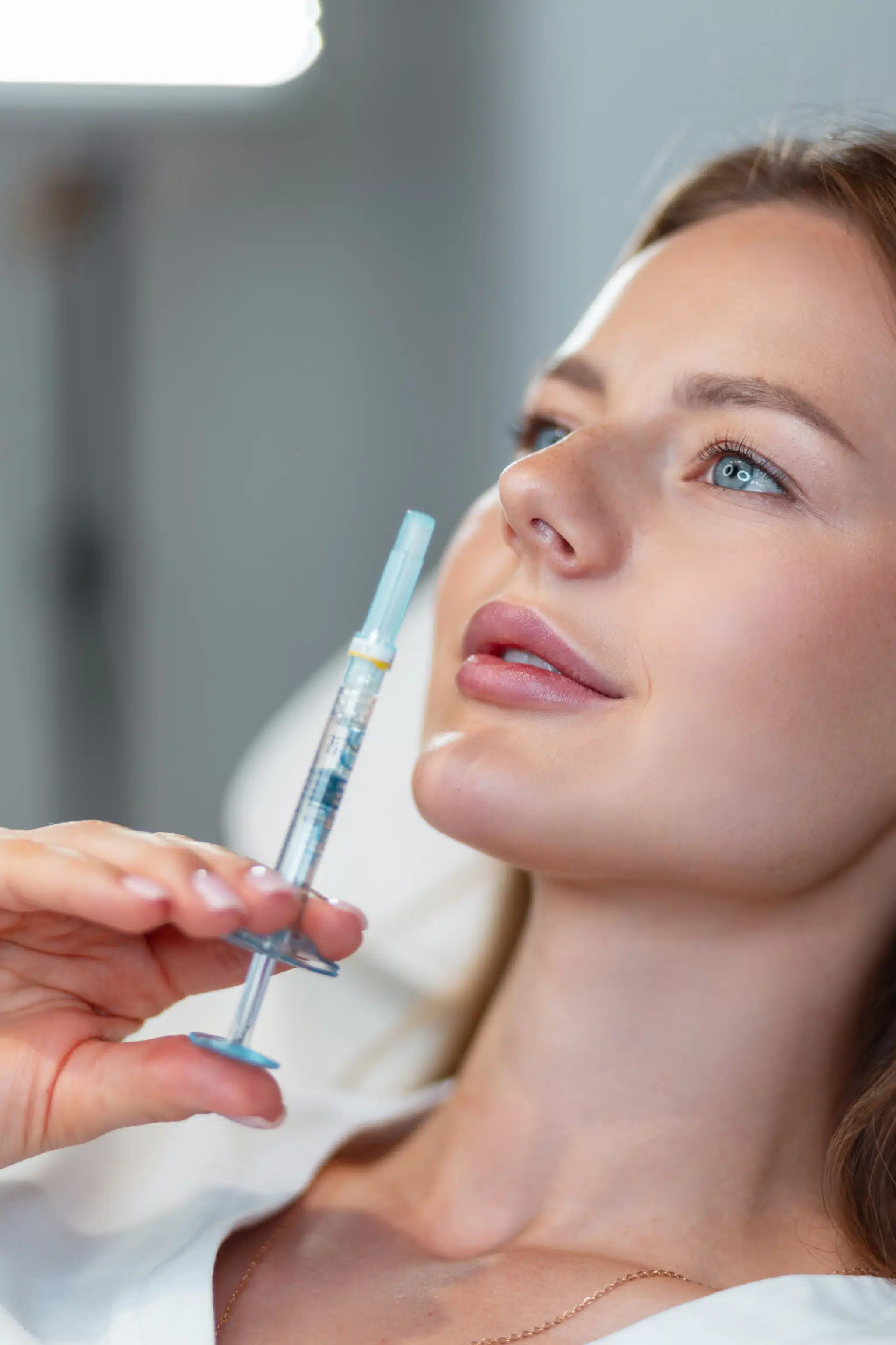 Labios y volumen · ácido hialurónico con la Dra. Linda Tovito